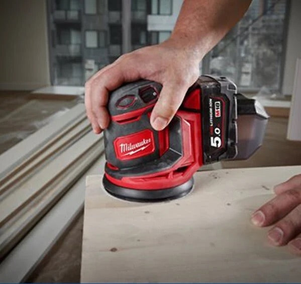 Ponceuse excentrique MILWAUKEE M18BOS125-0 125 mm 4933464228 (machine nue)